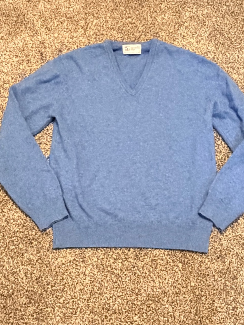 Johnston's of Elgin Cashmere V neck Blue Sweater Pullover Sz XS Made in Scotland